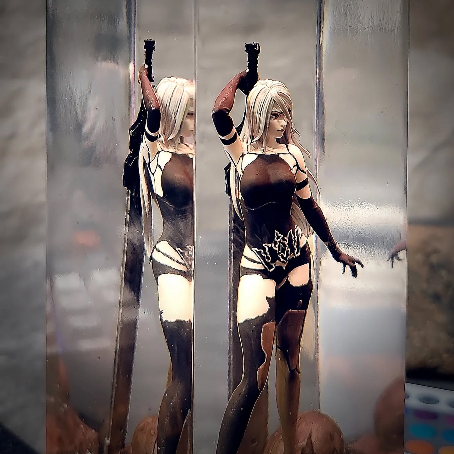 Nier Automata Diorama Epoxy Resin Lamp - ArtFIGU
