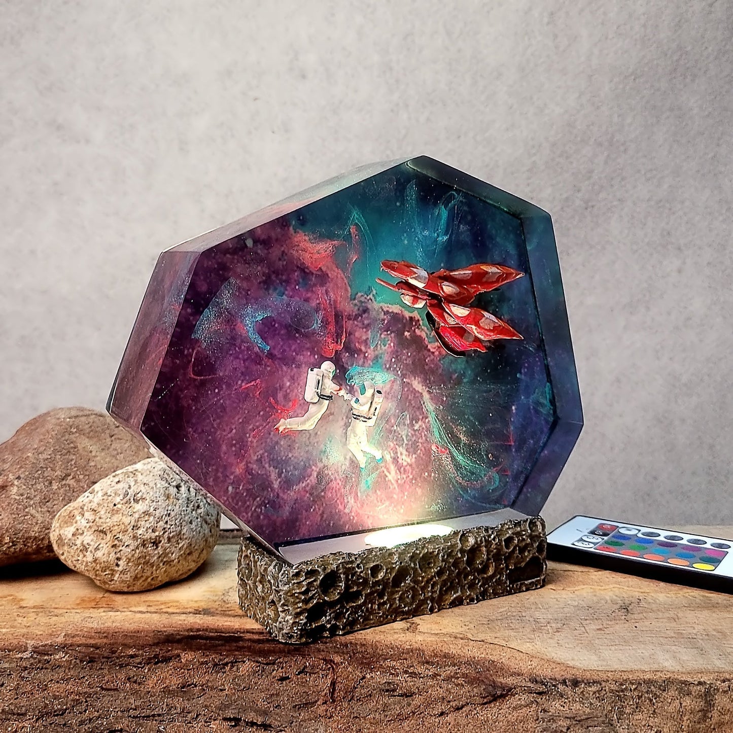 Ragnarok Final Fantasy VIII & Astronauts Galaxy Epoxy Resin Lamp - ArtFIGU