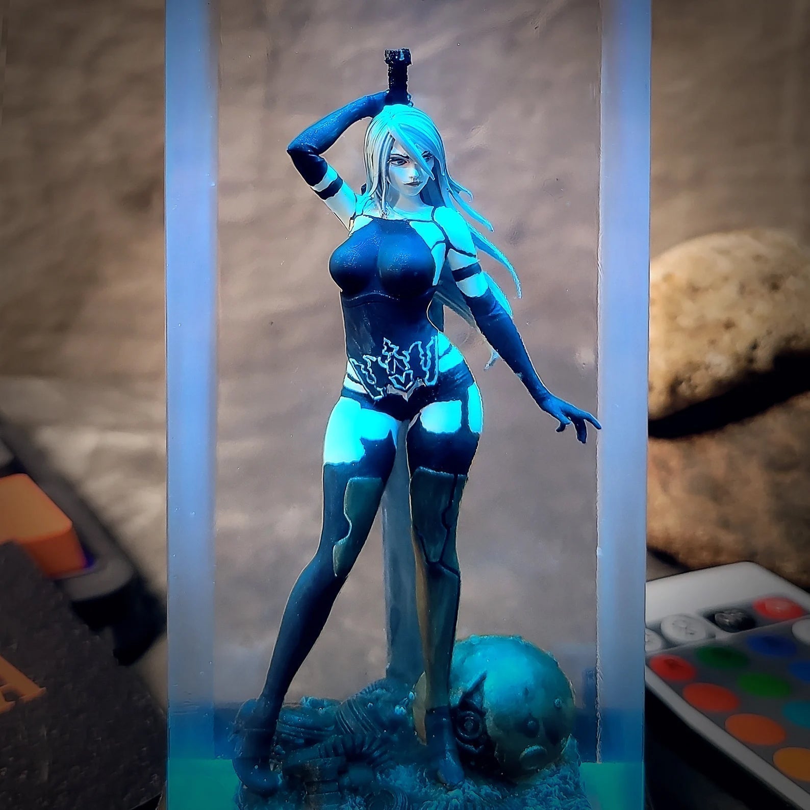 Nier Automata Diorama Epoxy Resin Lamp - ArtFIGU