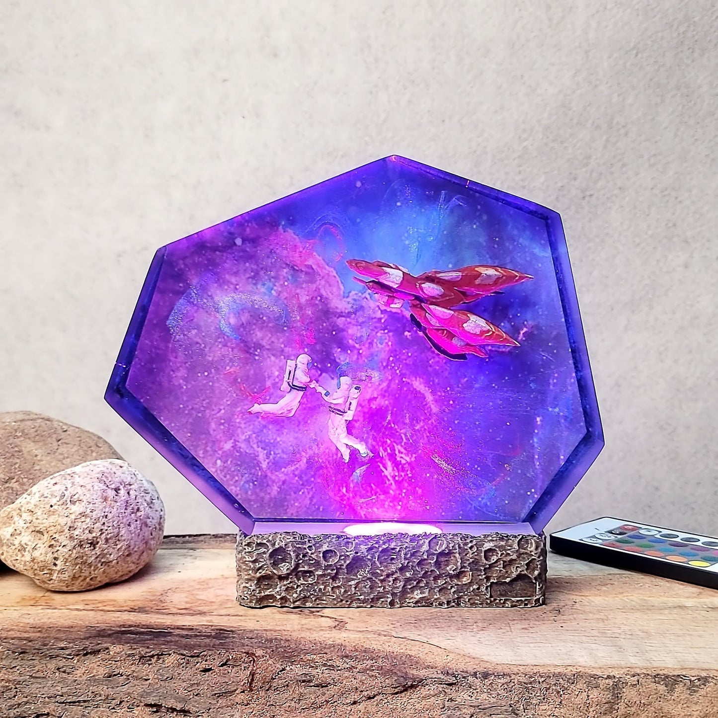 Ragnarok Final Fantasy VIII & Astronauts Galaxy Epoxy Resin Lamp - ArtFIGU