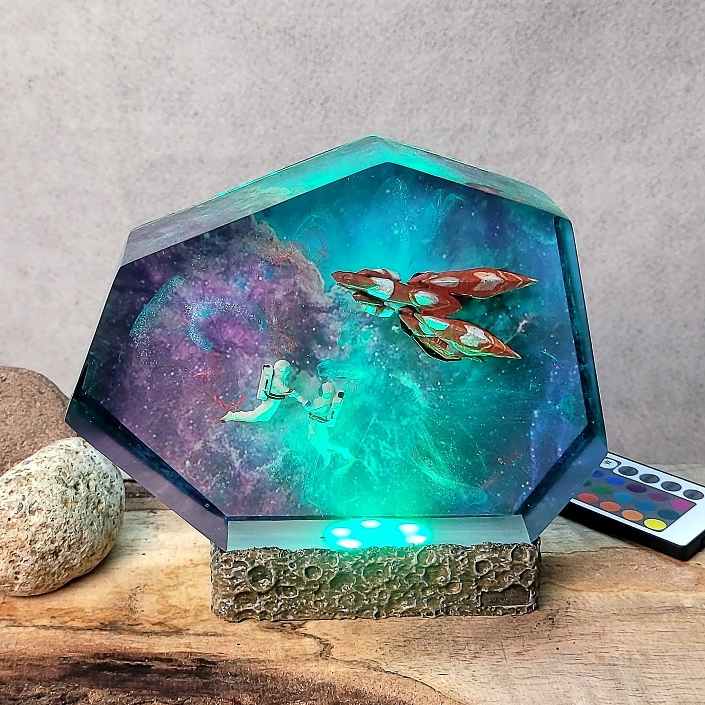 Ragnarok Final Fantasy VIII & Astronauts Galaxy Epoxy Resin Lamp - ArtFIGU