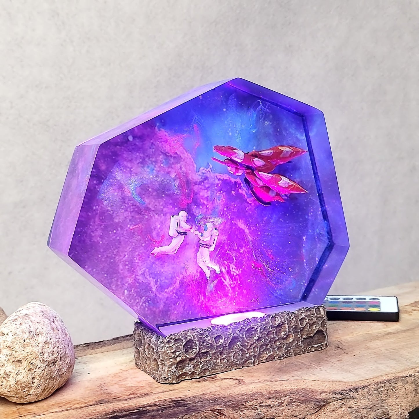 Ragnarok Final Fantasy VIII & Astronauts Galaxy Epoxy Resin Lamp - ArtFIGU