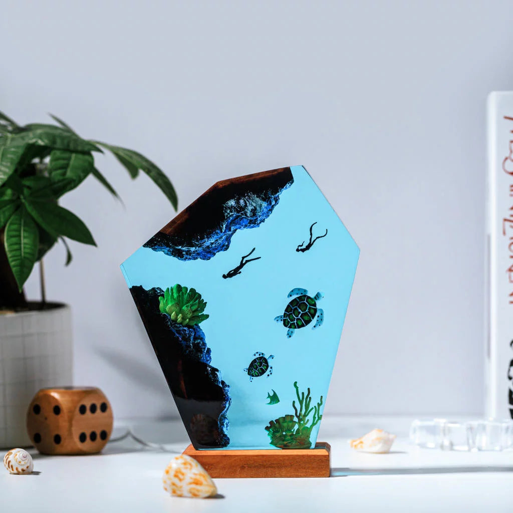 Mom Dad Baby Sea Turtle Divers Epoxy Resin Lamp, Night Light - ArtFIGU