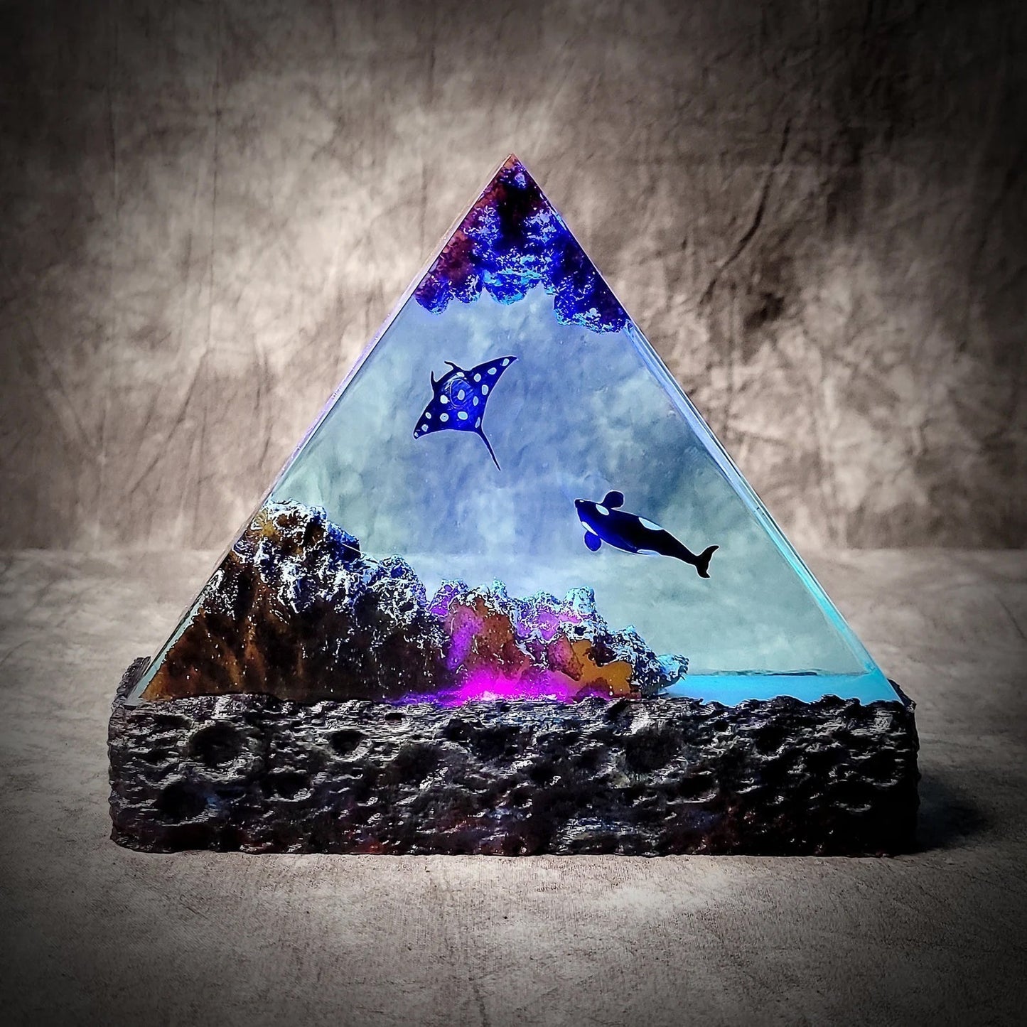 Orca Manta Ray Undersea Ocean Diorama Epoxy Resin Lamp - ArtFIGU