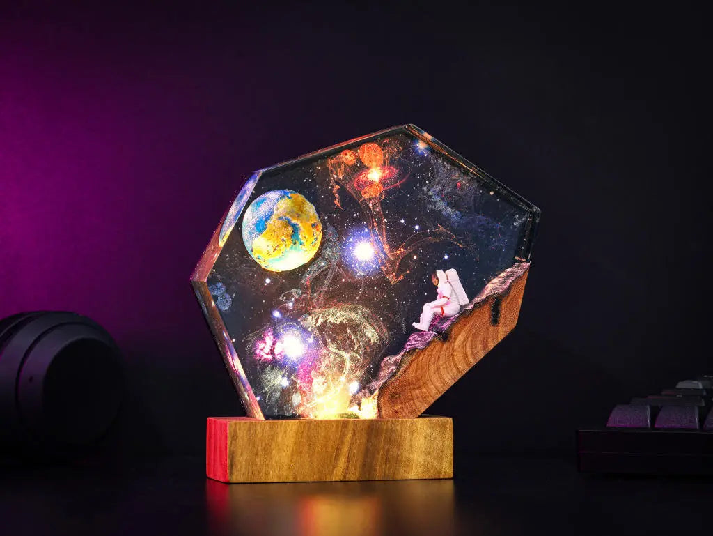 [DE] Universe Astronaut Moon Star Wars Millennium Falcon Galaxy Diorama