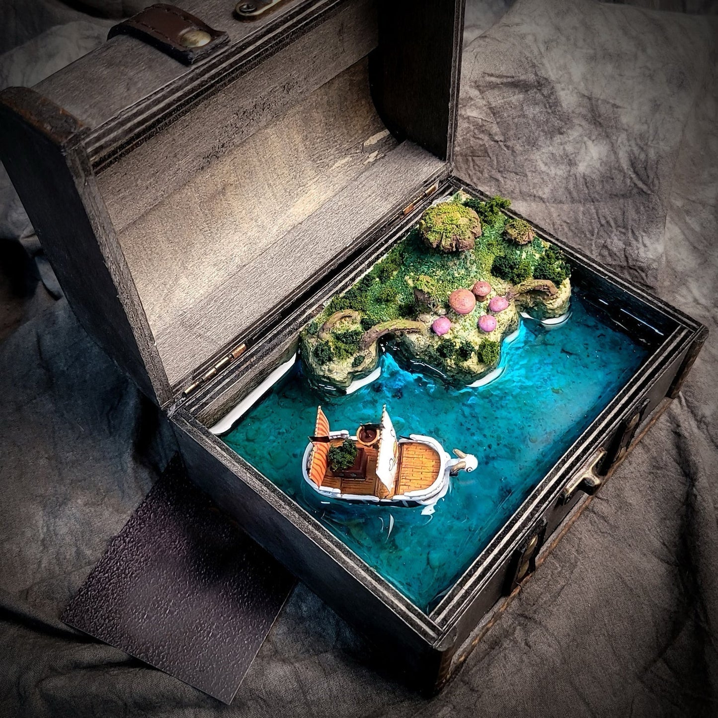 [DE] One Piece Sunny Pirates Going Merry Treasure Mistery Box Gift