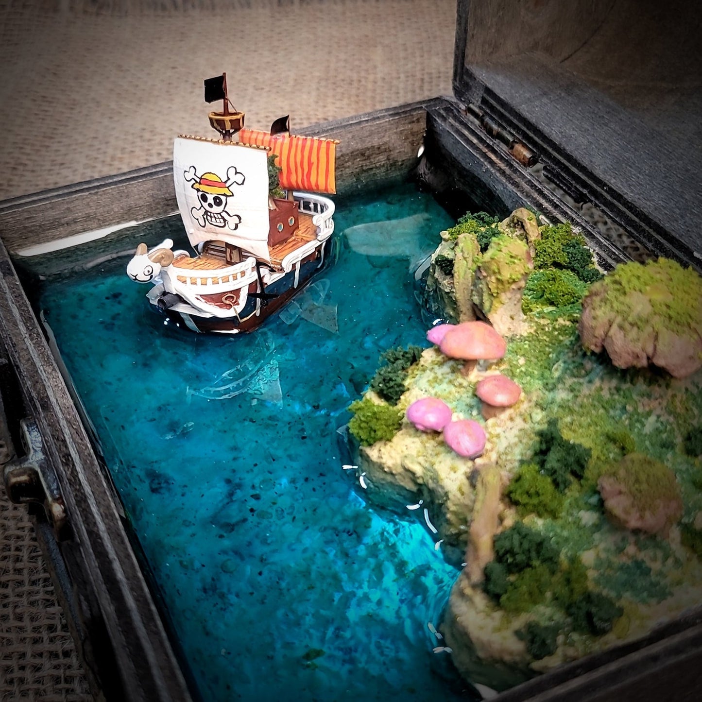 [DE] One Piece Sunny Pirates Going Merry Treasure Mistery Box Gift