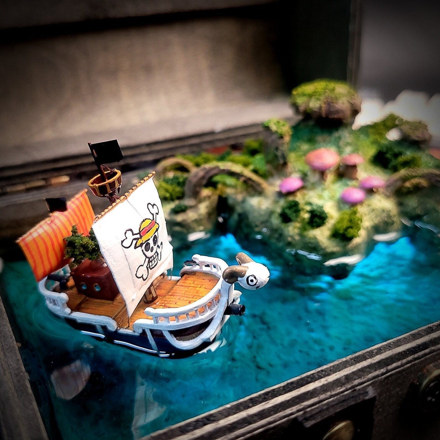 [DE] One Piece Sunny Pirates Going Merry Treasure Mistery Box Gift