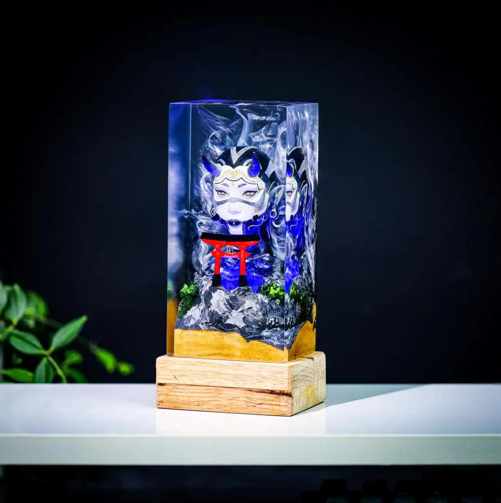 [DE] Girl Oni Mask and Torii Gate