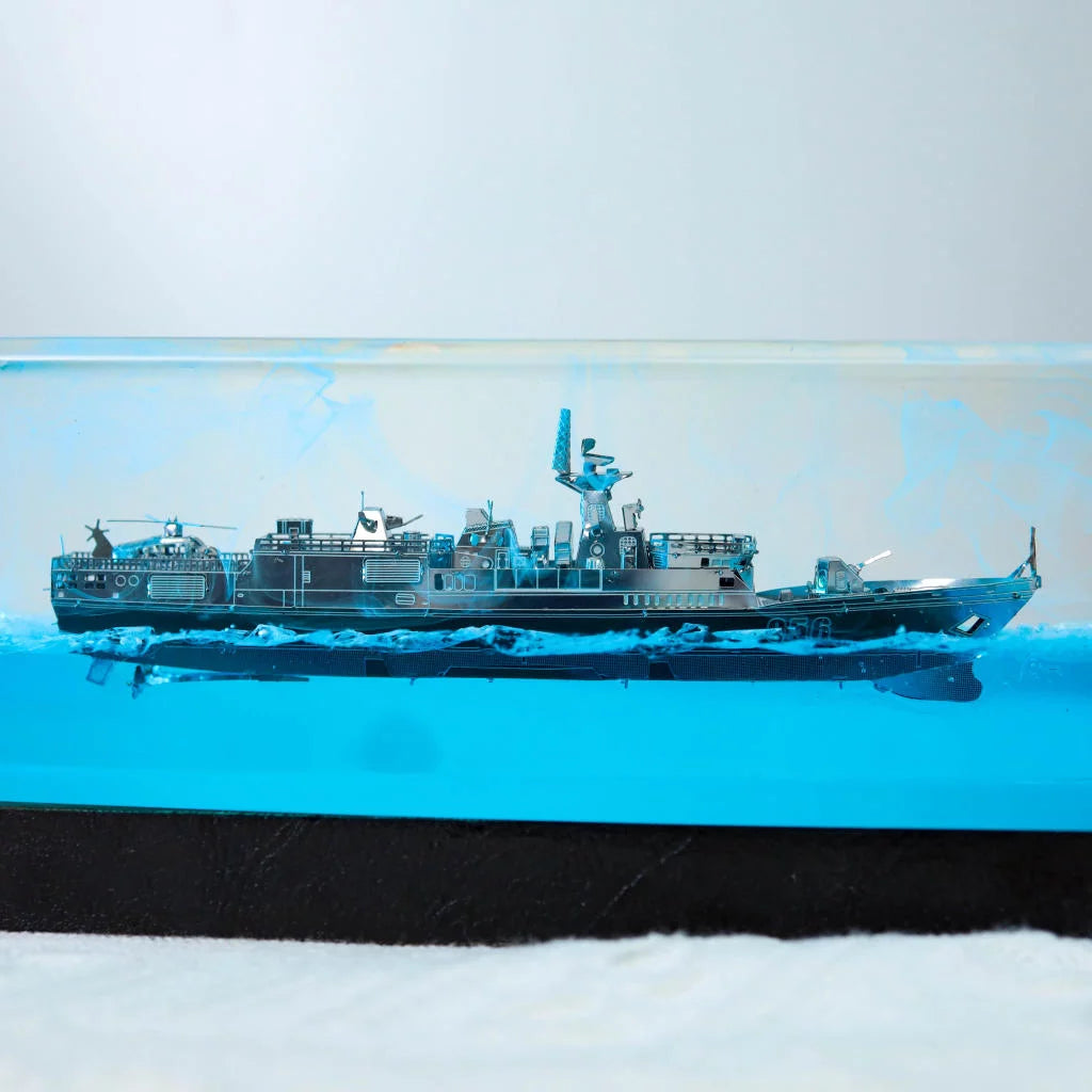 [DE] World of Warships Epoxy Resin Lamp, Night Light