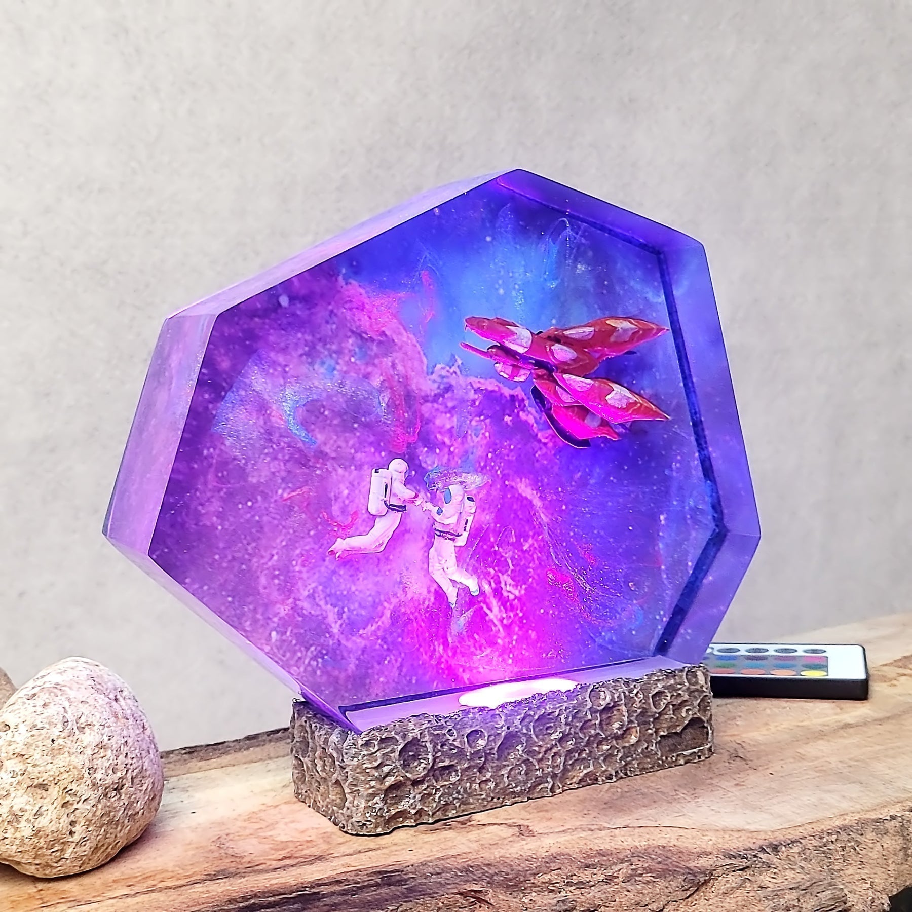 Ragnarok Final Fantasy VIII & Astronauts Galaxy Epoxy Resin Lamp - ArtFIGU