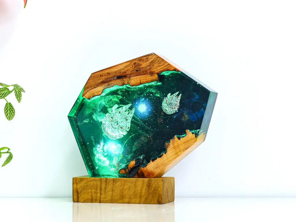 [DE] Universe Astronaut Moon Star Wars Millennium Falcon Galaxy Diorama