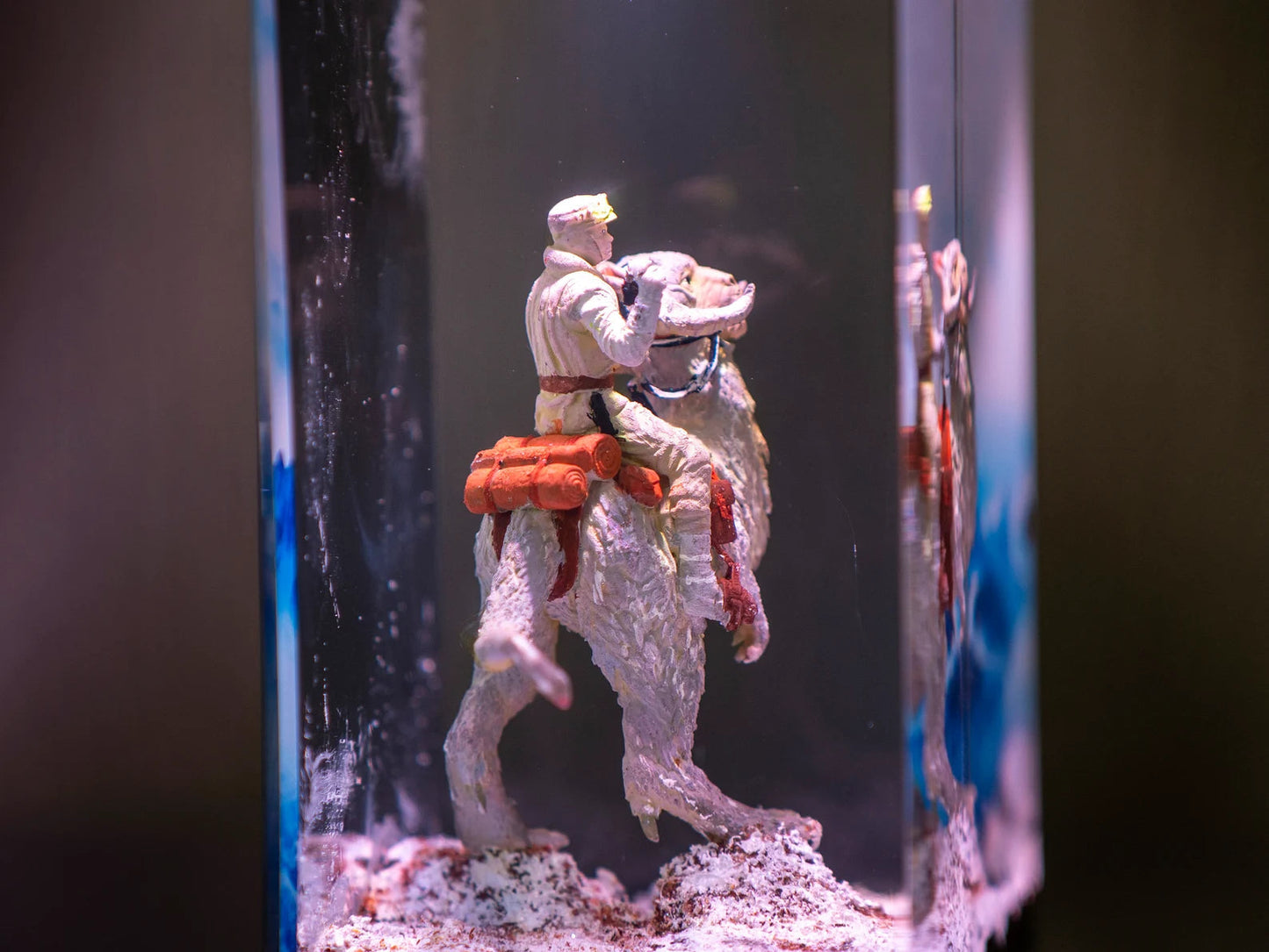 [DE] Star Wars Luke Skywalker Riding Tauntaun