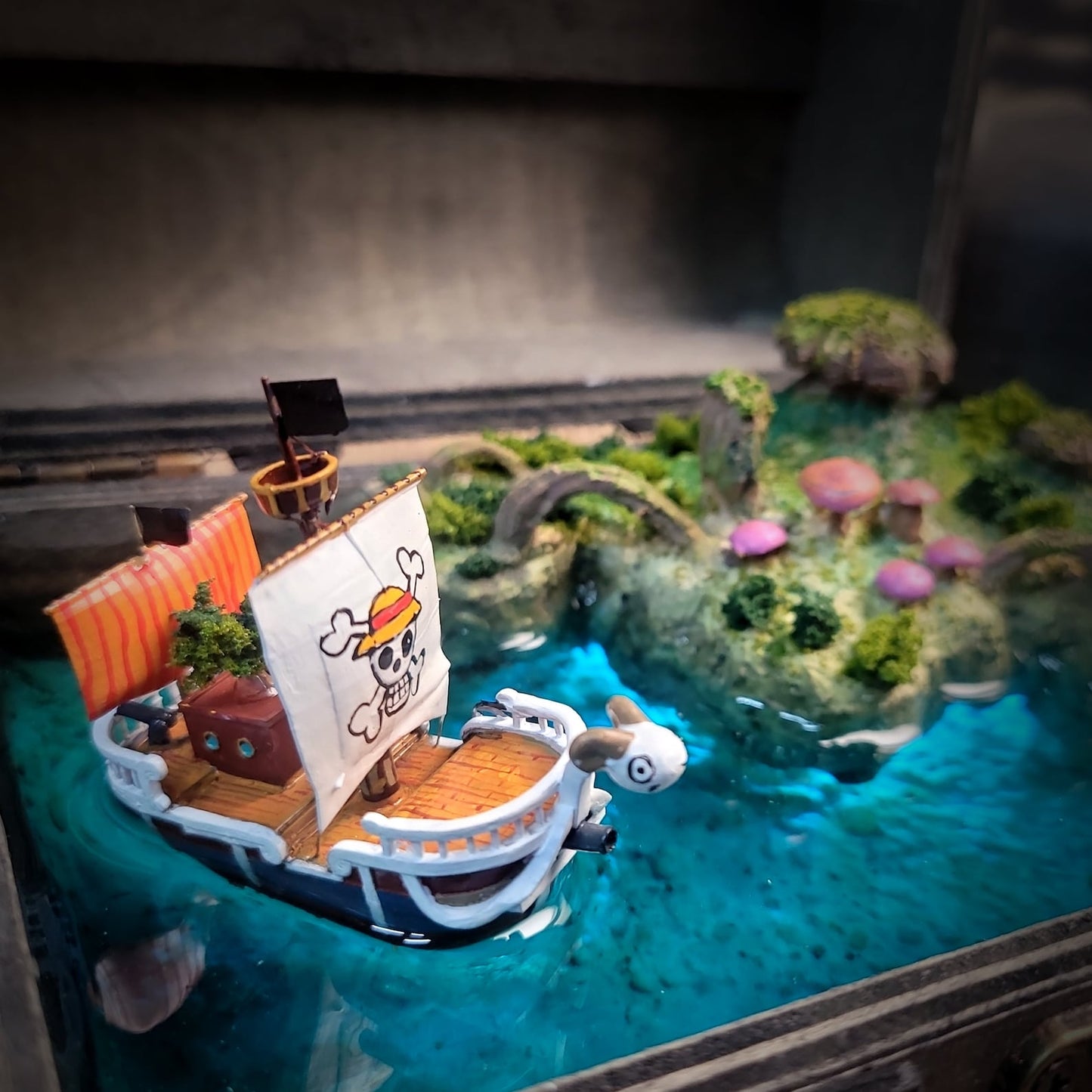 [DE] One Piece Sunny Pirates Going Merry Treasure Mistery Box Gift
