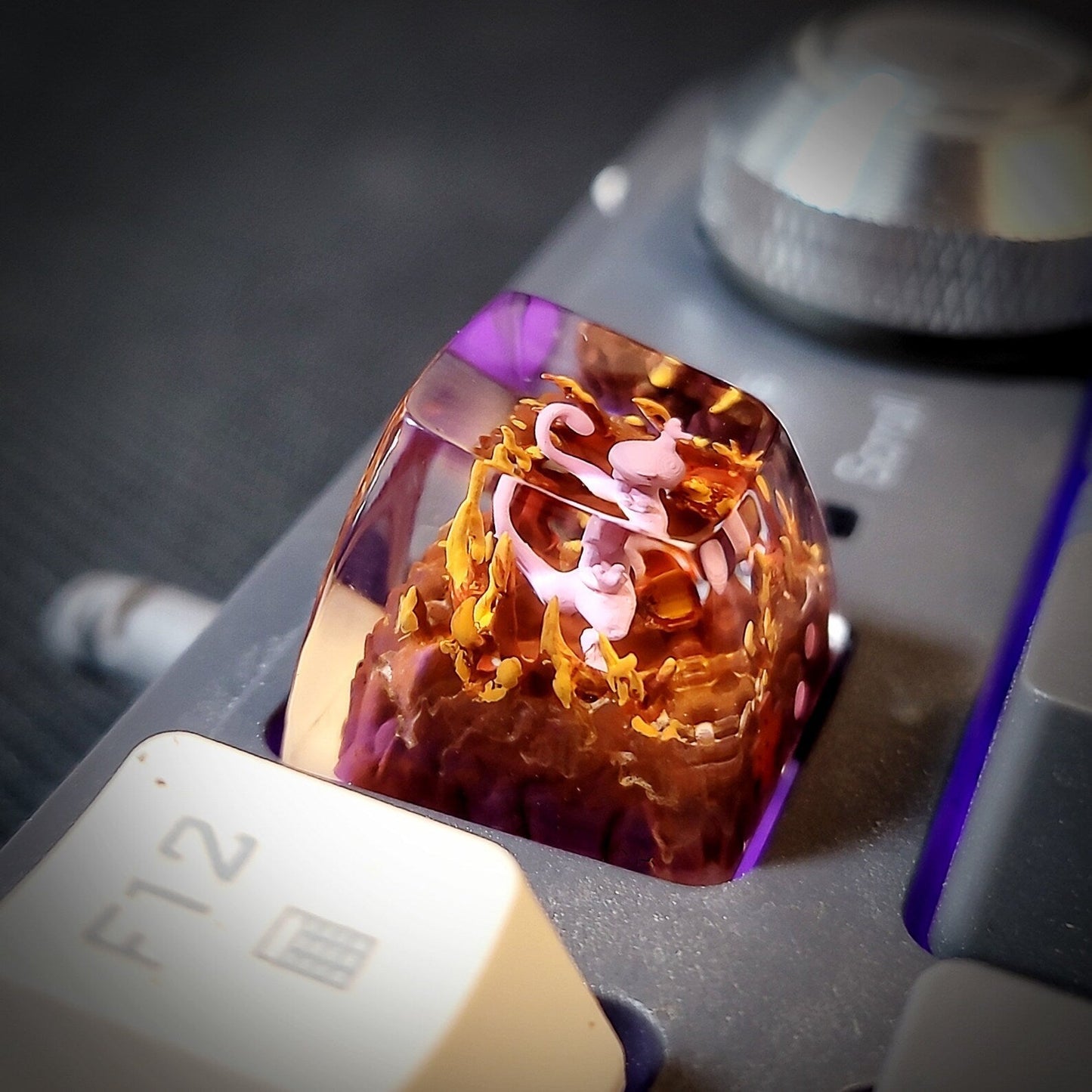 [DE] Pokemon Mewtwo Artisan Keycaps