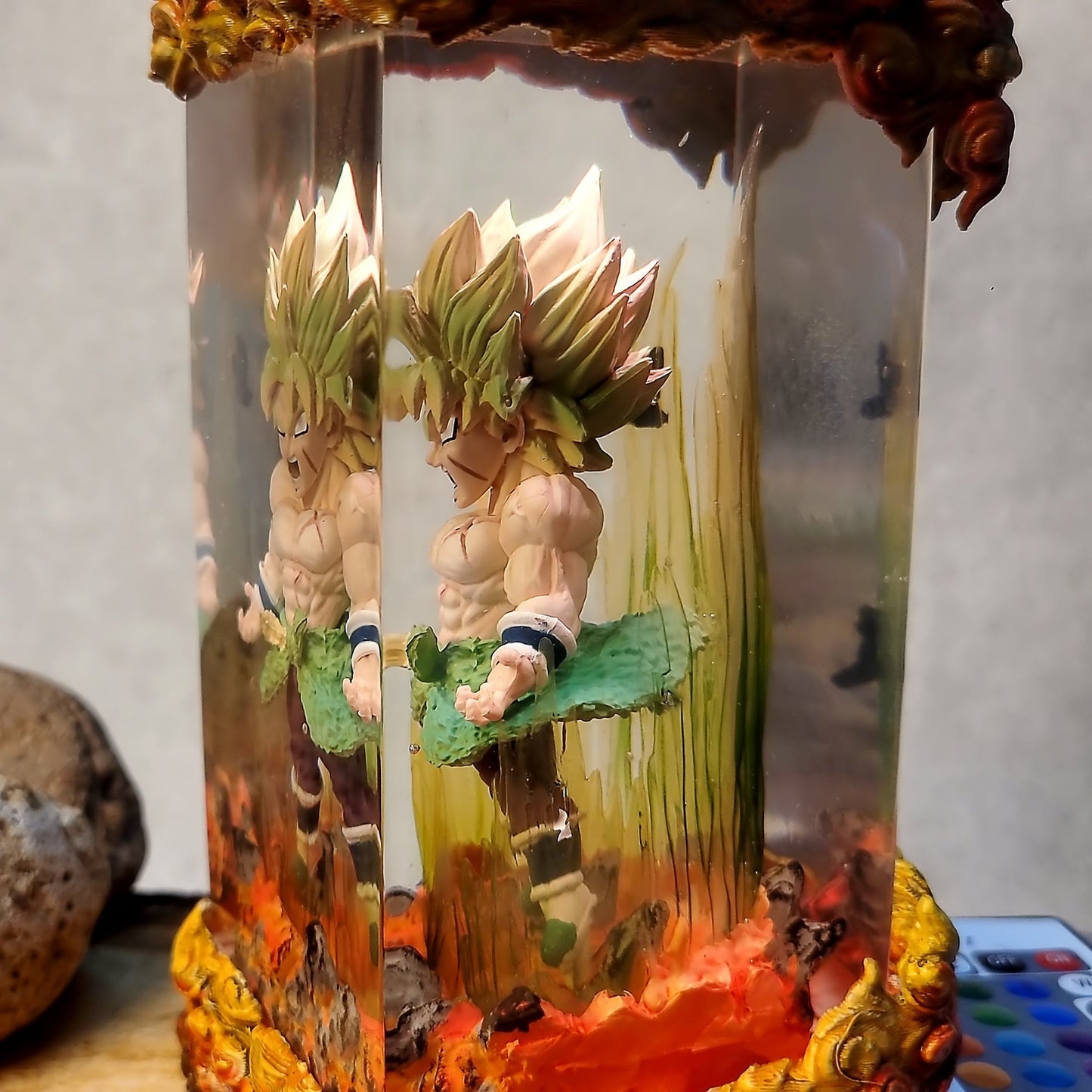 [DE] Dragon Ball Broly Chibi Diorama Wireless Lights