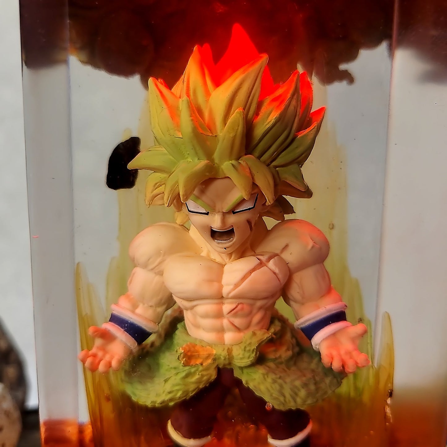 [DE] Dragon Ball Broly Chibi Diorama Wireless Lights