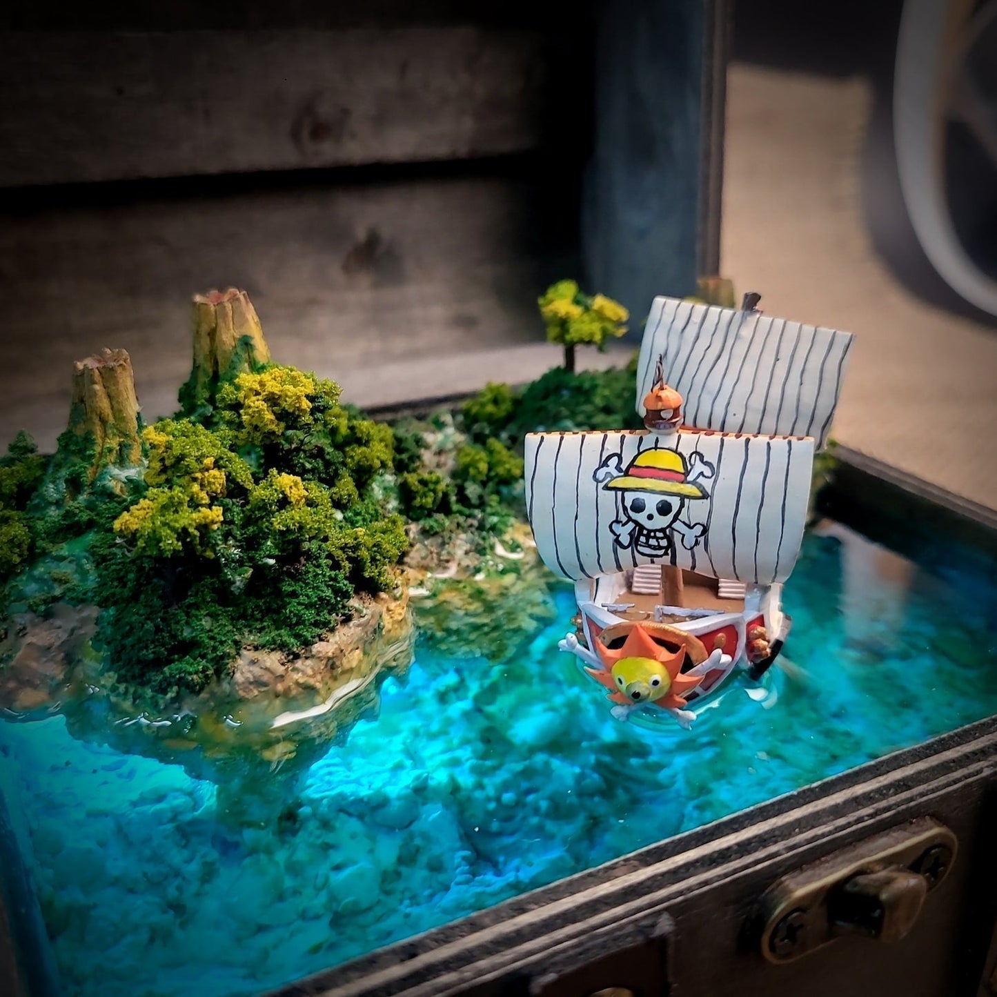 [DE] One Piece Sunny Pirates Going Merry Treasure Mistery Box Gift