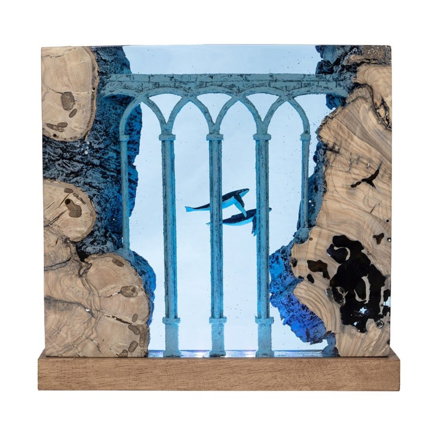 [DE] Humpback Whales In Ancient Ruins - High Quality Epoxy Resin Lamp