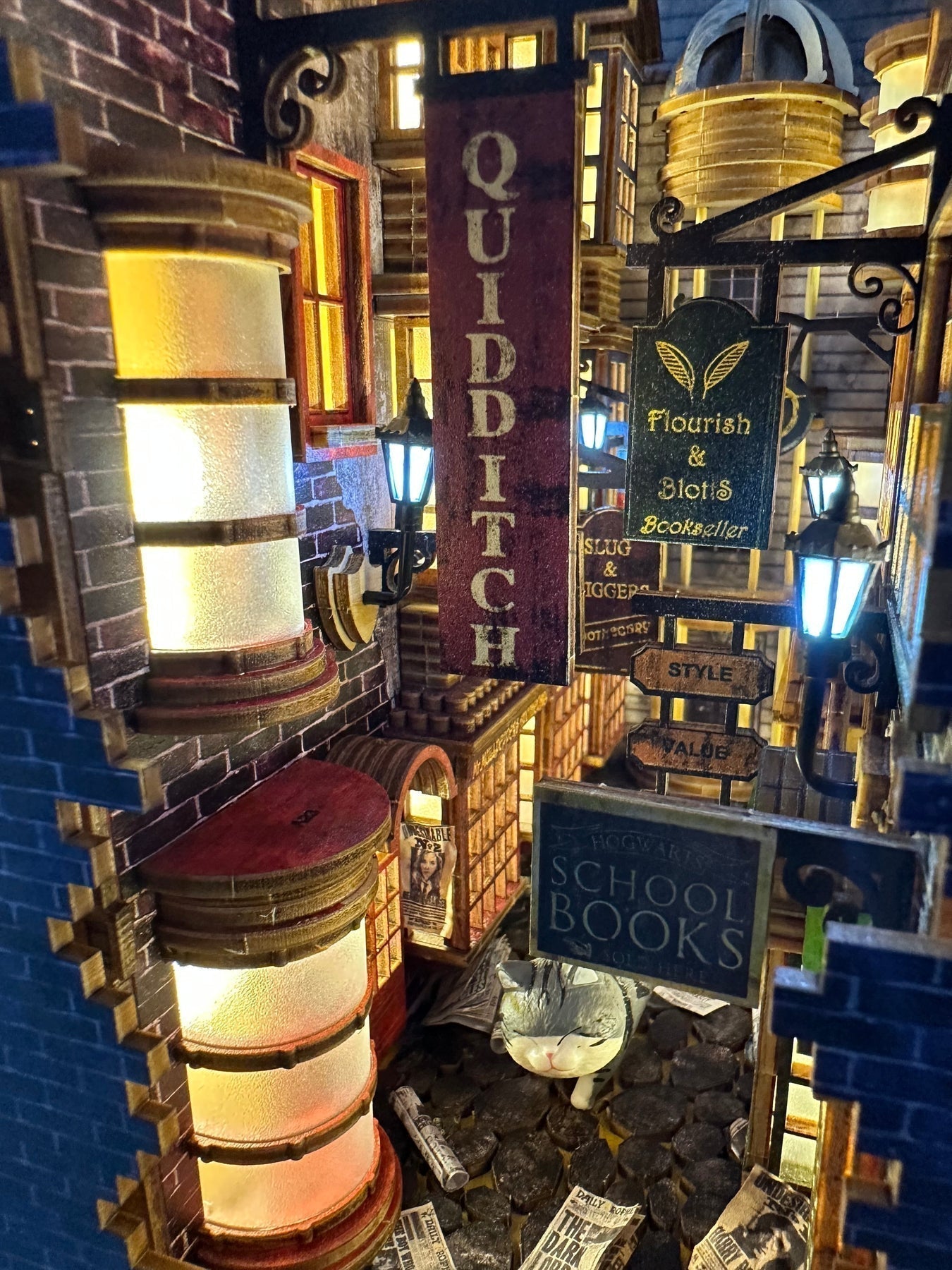 [DE] Magic Alley (3 Storey) - Book Nook