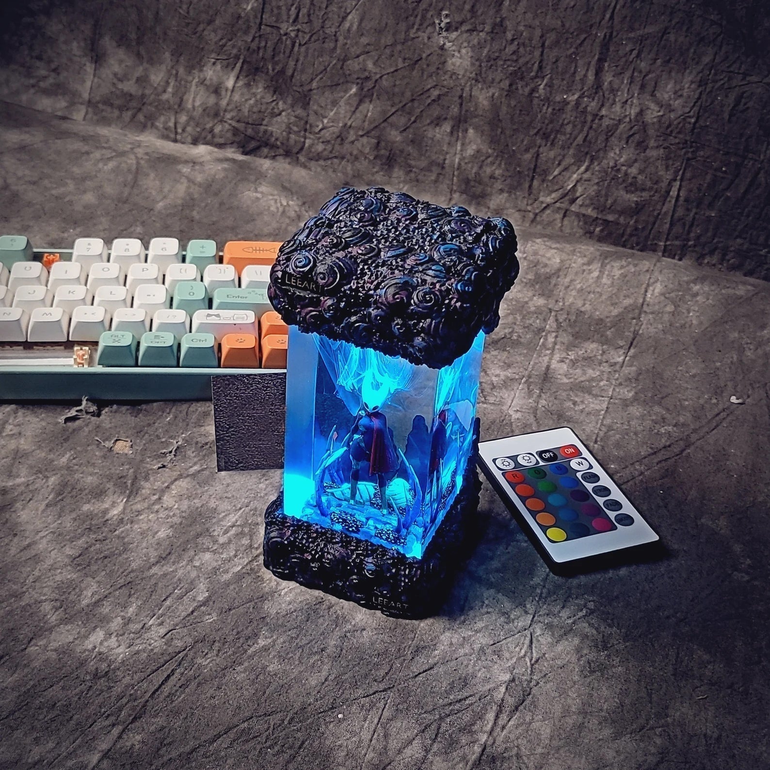 Hornet Hollow Knight Diorama Epoxy Resin Lamp - ArtFIGU
