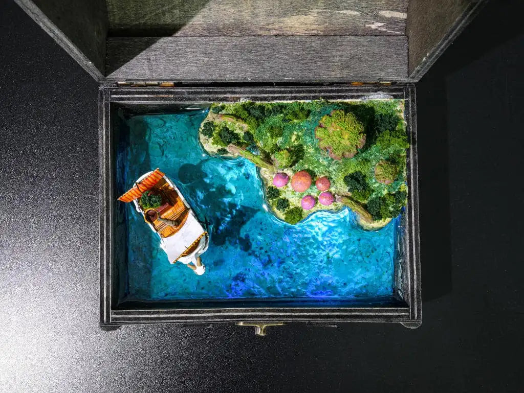 [DE] One Piece Going Merry Treasure Mistery Box Gift