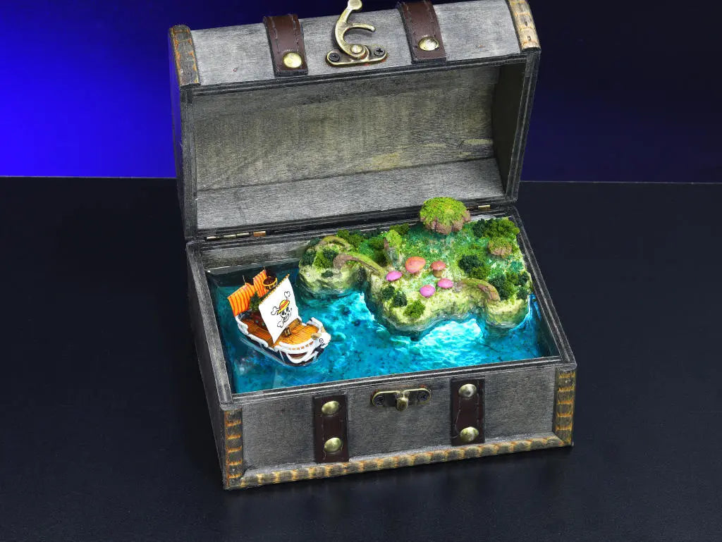 [DE] One Piece Going Merry Treasure Mistery Box Gift